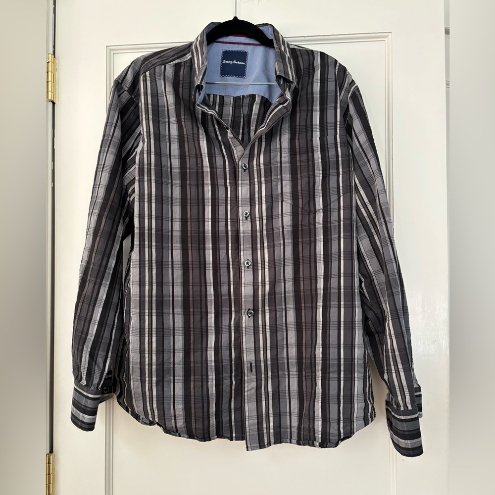 Tommy Bahama Large Button Down